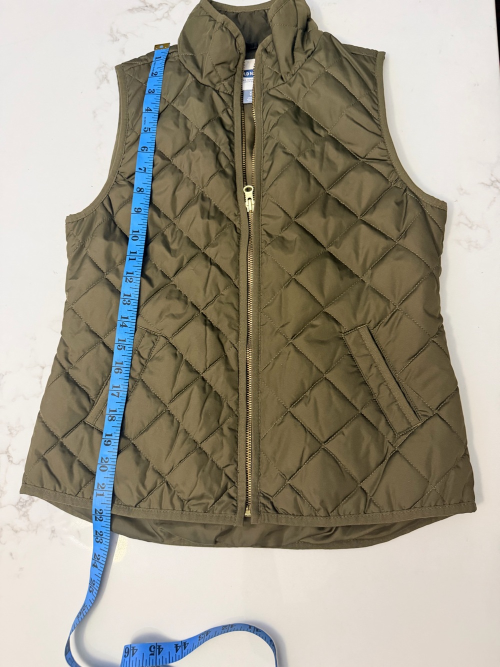 Old Navy Olive Quilted Zip-Front Vest - Picture 4 of 8
